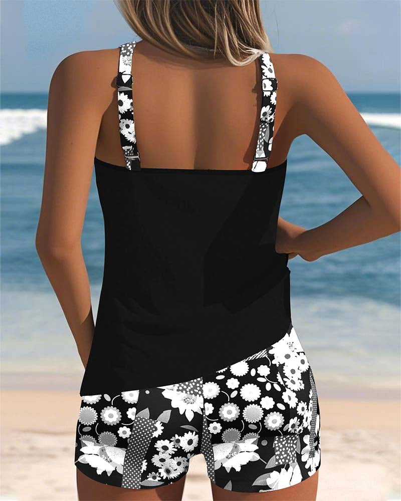 SABRINA | Tweedelig Badpak met Comfortabele Pasvorm en Bloemig Strandstijl