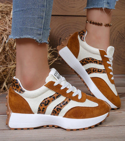 Élina™ | Ergonomische Sneakers met Verhoogd Comfort en Tijdloze Stijl