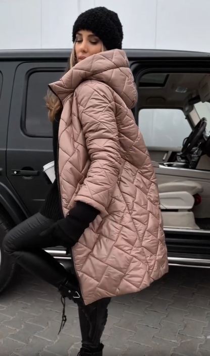 Bogna | Elegante gewatteerde winterjas met capuchon