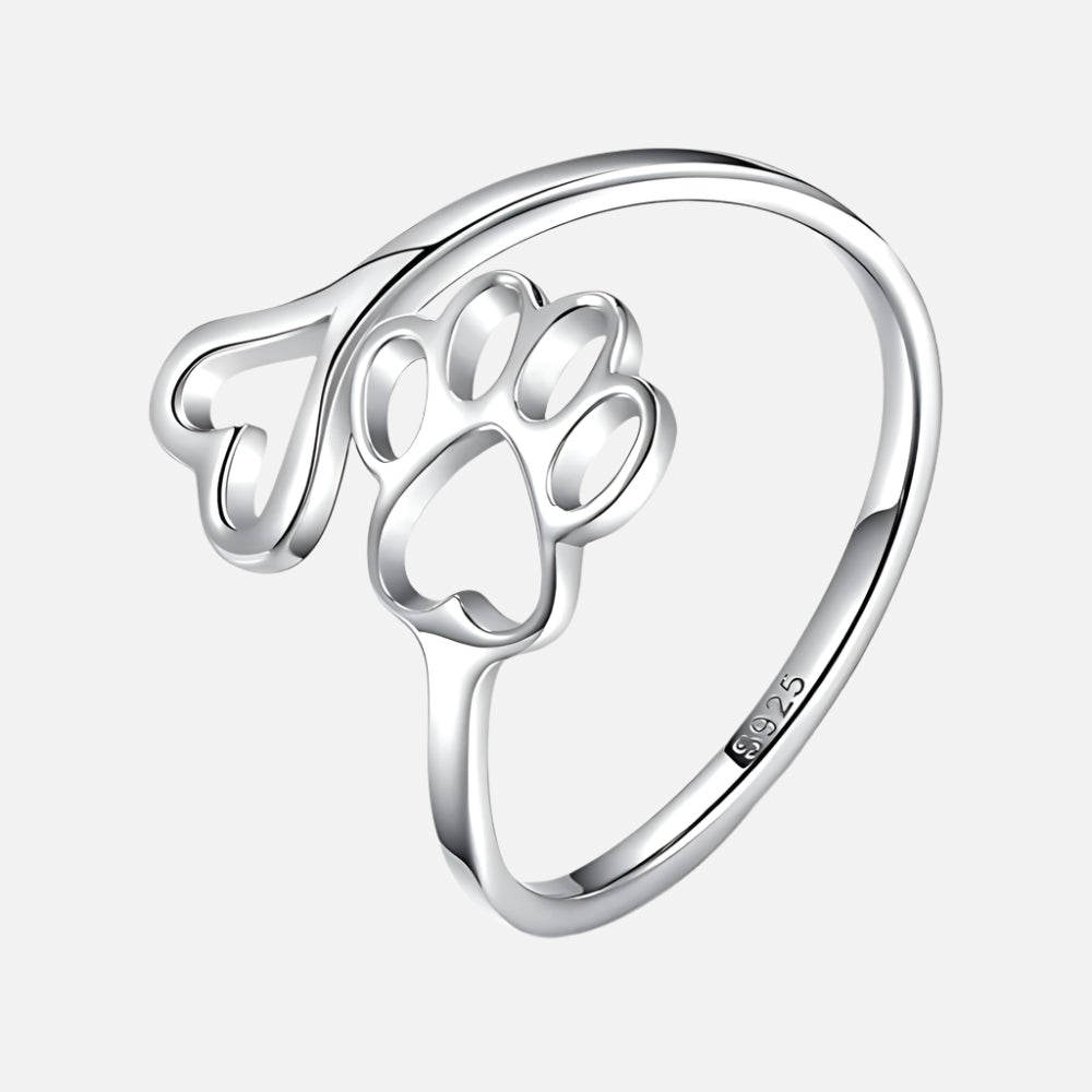Ambachtelijke ring met poot en hart